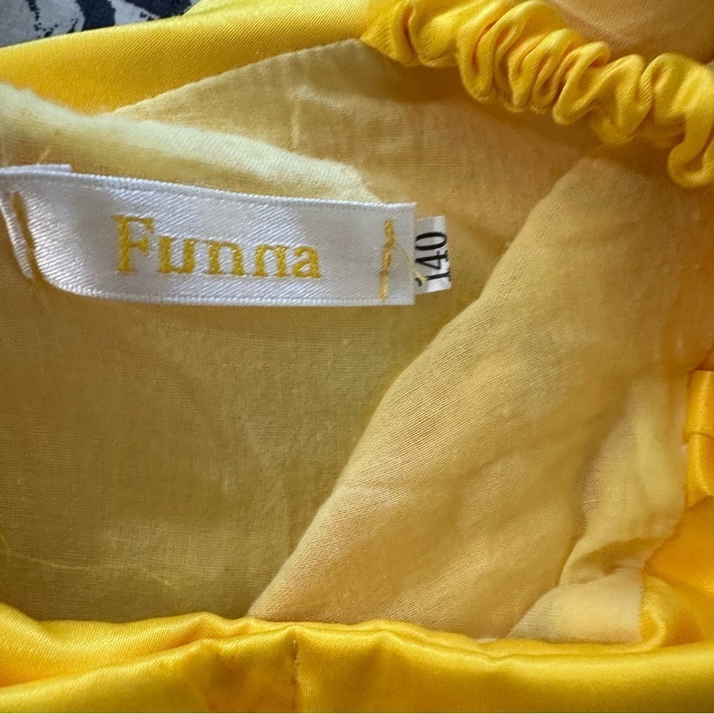 Kids Yellow Princess Costume Dress - Picture 5 of 5